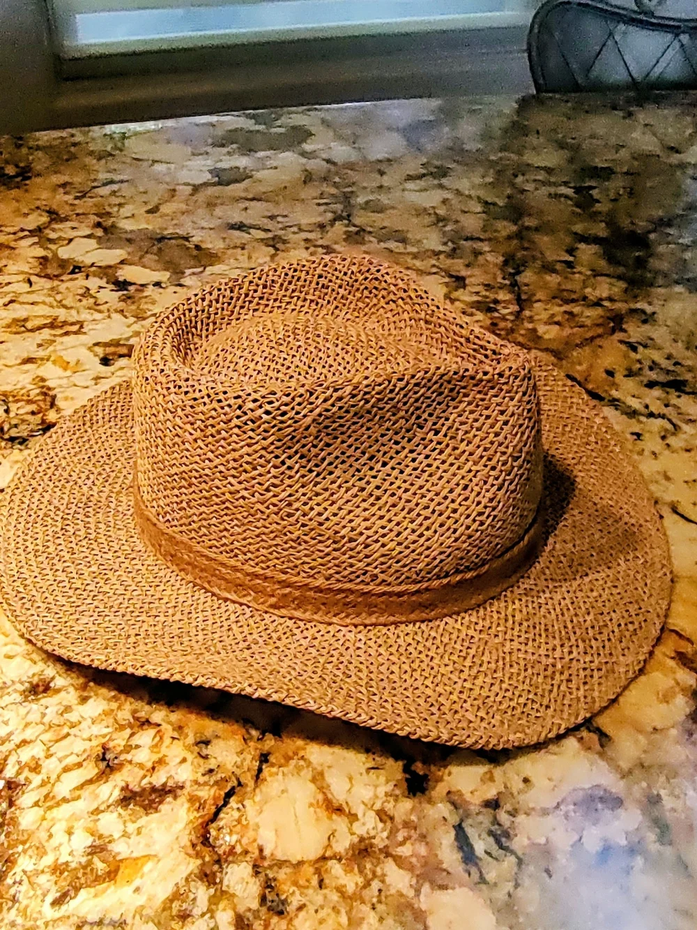 Men's Woven Straw Fedora Hat in Tan with Leather Trim